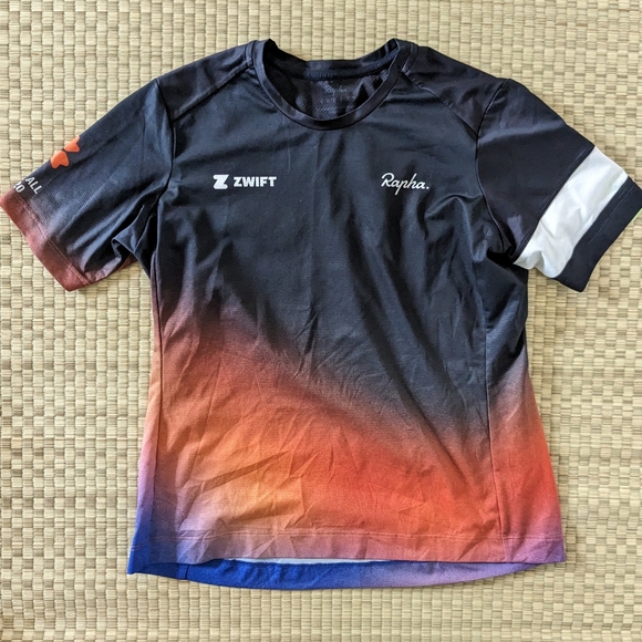 Rapha Custom Women's Technical Shirt Sleeve Women's Size Small Made in Romania - Picture 1 of 7